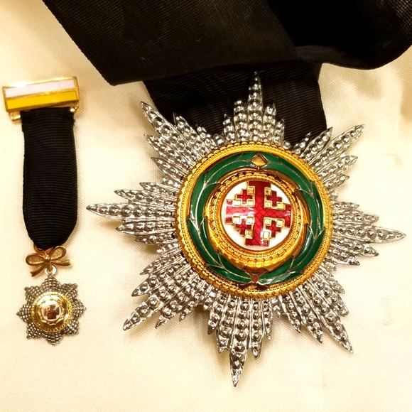 Knight's Grand Cross of The Equestrian Order Of The Holy Sepulchre of Jerusalem - Picture 1 of 16